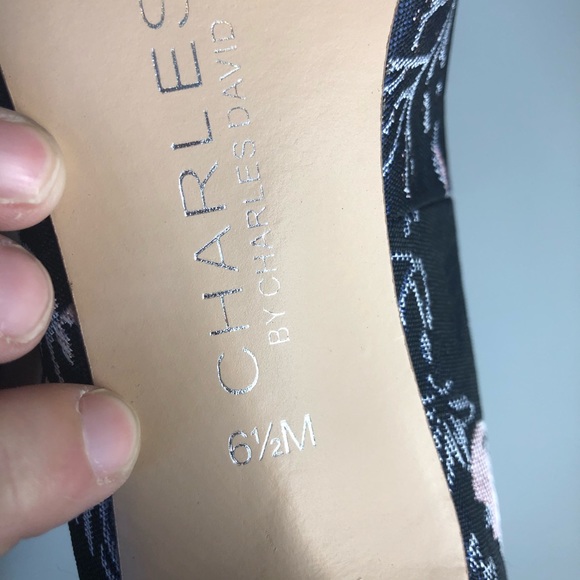 Charles by Charles David pointed toe kitten heel - Picture 5 of 8